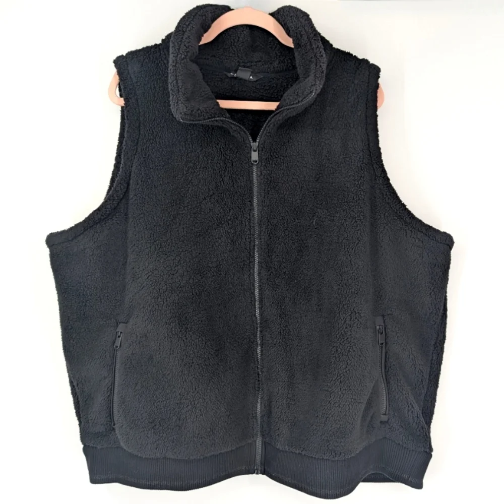 Athleta Plus Size Black High Collar Zip-Up Winter Fuzzy Sherpa Tugga Vest 3X - Picture 7 of 11